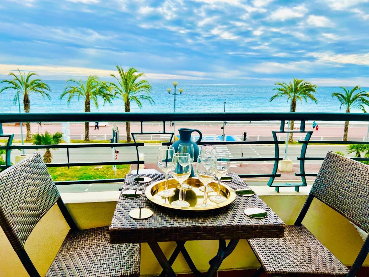 Endless Stunning Mediterranean Sea Views Promenade Des Anglais Nice Buitenkant foto